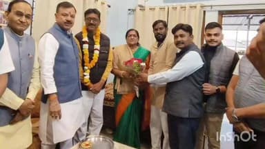 डोलरिया: वघवाडा में विधायक के आवास पर पहुंचे परिवहन एवं स्कूल शिक्षा मंत्री, विधायक ने किया स्वागत