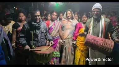 आज़मनगर: आज़मनगर: हरनागर संथाली टोला में सोहराय उत्सव का आयोजन, MLA निशा सिंह समेत कई लोग रहे मौजूद