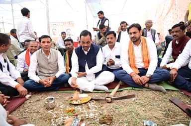 उपमुख्यमंत्री श्री विजय शर्मा के प्रयासों से सिल्हाटी में 1.52 करोड़ रुपये की लागत से 50 सीटर प्री-मैट्रिक आदिवासी बालक ...