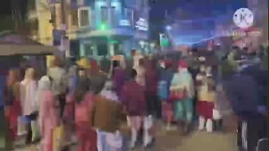 কাকদ্বীপ: কাকদ্বীপ লড নম্বর এইট থেকে বার্চ করে তীর্থযাত্রীদের পার পার করানো হচ্ছে