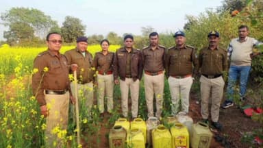 विजयराघवगढ़: आबकारी अमले की बड़ी कार्रवाई: विजयराघवगढ़ में ₹45 हजार से अधिक की अवैध मदिरा जब्त