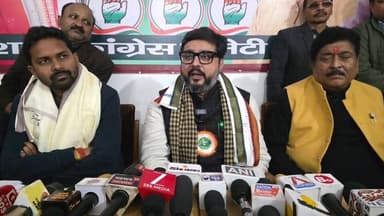 गोंडा ब्रेकिंग
कांग्रेस सांसद तनुज पुनिया बोले अब जल्द ही राहुल गांधी आएंगे राम मंदिर, भगवान राम के नाम पर भ्रष्टाचार कर...