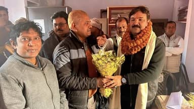 खिजरसराय प्रखंड संसाधन केंद्र में बीईओ की पहली बैठक, गंदगी पर जताई नाराजगी
खिजरसराय।
खिजरसराय प्रखंड संसाधन केंद्र में स...