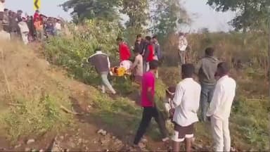 ડેડીયાપાડા: દાબકા ગામેથી લગ્ન પ્રસંગ પતાવી બાઇક પર પરત ફરતા ત્રણ યુવાનો ની પાટલામહુ ગામના વળાંક પાસે બાઈકે કાબુ ગુમાવતા મોત.