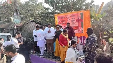 খানাকুলের রামনগর থেকে চক্রপুর পর্যন্ত ম্যারাথন দৌড় প্রতিযোগিতার পুরস্কার বিতরণী।