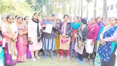 उन्नाव: करीब 100 आशा कार्यकर्ताओं ने डीएम आफिस पहुच बताई समस्या #jansmasya