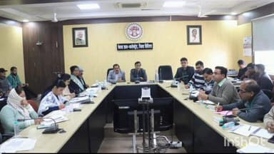 कुरवाई: विदिशा जिले में सभी पात्र किसानों के केसीसी कार्ड बनाने के लिए कलेक्टर ने अधिकारियों को दिए निर्देश