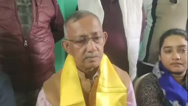 মাটিগাড়া: বিবেক যাত্রাকে ঘিরে সাংসদের প্রশ্নে মেয়র গৌতম দেবের পাল্টা আক্রমণ, রাজু বিস্তাকে ‘বহিরাগত’ বলে কটাক্ষ করলেন মেয়র গৌতম