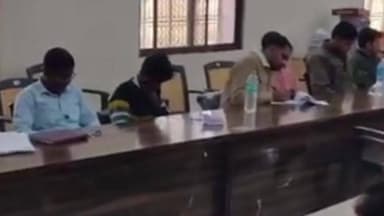 कुशलगढ़: कुशलगढ़ के एसडीएम ने ब्लॉक स्तरीय अधिकारियों की बैठक ली, थमाए नोटिस