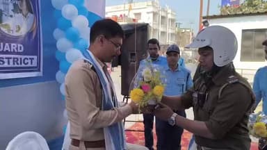 চোপড়া: ইসলামপুর পুলিশ ডিস্টিকের অন্তর্গত চোপড়া ট্রাফিক গার্ডের পক্ষ থেকে বিনামূল্যে চক্ষু পরীক্ষা শিবির