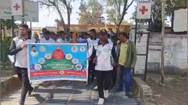 అసిఫాబాద్: వాంకిడి మండల కేంద్రంలో సీఎం కప్ టార్చ్ ర్యాలీను ప్రారంభించిన ఎంపిడిఓ