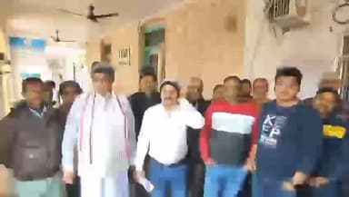 दरभंगा: मोटरसाइकिल वन-वे से लहेरियासराय टावर चौक के दुकानदारों का व्यवसाय प्रभावित, नियम हटाने की मांग