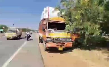 అలంపూర్: ఆర్టీసీ బస్సును డికొన్న డిసిఎం...తప్పిన ప్రమాదం