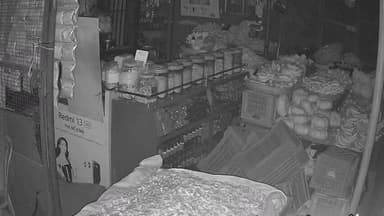 ಹುಣಸೂರು: ನಗರದಲ್ಲಿ ಮುಂದುವರೆದ ಖದೀಮರ ಹಾವಳಿ: ಹೊಸರಾಮನಹಳ್ಳಿಯಲ್ಲಿ ಅಂಗಡಿಗೆ ಕನ್ನ ಹಾಕಲು ಯತ್ನ ಮಾಲೀಕನ ಕಂಡು ಪರಾರಿ