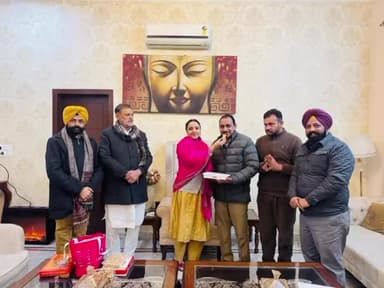 ਨਿਹਾਲ ਸਿੰਘਵਾਲਾ: ਆਮ ਆਦਮੀ ਪਾਰਟੀ ਹਲਕਾ ਮੋਗਾ ਤੋਂ ਅਨਿਲ ਸ਼ਰਮਾ ਨੂੰ ਸਿੱਖਿਆ ਖੇਤਰ ਵਿੱਚ ਮਾਲਵਾ ਸੈਂਟਰਲ ਦੇ ਜ਼ੋਨ ਇੰਚਾਰਜ ਨਿਯੁਕਤ ਕੀਤਾ ਗਿਆ