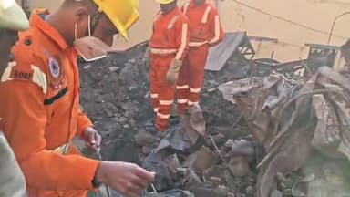 दाड़लाघाट: अर्की अग्निकांड में मौके से कुछ छोटे मानव अवशेष बरामद, विश्लेषण के लिए एफएसएल भेजा गया