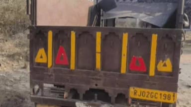 रेवाड़ी: रेवाड़ी में डिवाइडर से टकराकर पलटी पिकअप, ड्राइवर की मौत