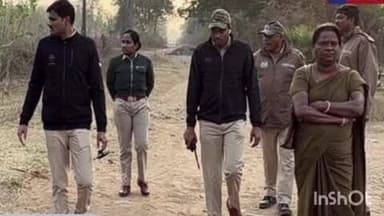 భద్రాచలం: భద్రాచలంలో కార్డెన్ సెర్చ్ నిర్వహించినపోలీసులు, సరైన పత్రాలులేని41 ద్విచక్ర వాహనాలు,6ఆటోలను స్వాధీనం చేసుకున్న పోలీసులు