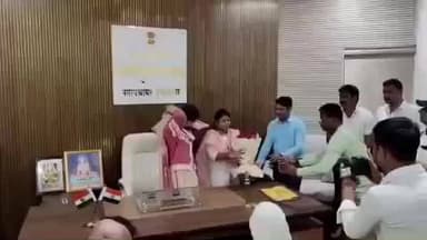 मुक्ताईनगर: मुक्ताईनगरच्या विकासासाठी नवा संकल्प संजना पाटील यांनी स्वीकारला नगराध्यक्षपदाचा पदभार