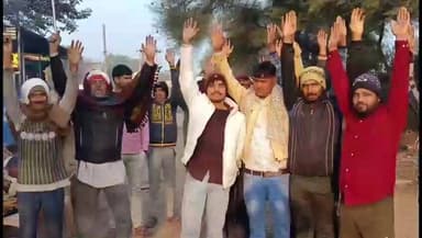 हिण्डौन: सड़क खोद कर भूला ठेकेदार निर्माण में देरी, जगर में लोगों ने किया प्रदर्शन, ठेकेदार पर मनमानी के आरोप#jansamasya