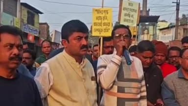 হাঁসখালি: মদবিক্রি বন্ধের দাবিতে পথ অবরোধ