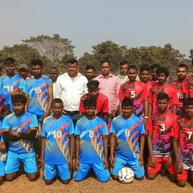 ईचागढ़: दालग्राम में एक दिवसीय फुटबॉल प्रतियोगिता का आयोजन किया गया