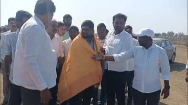 మహదేవ్పూర్: శరీర దృఢత్వానికి క్రీడలు ఎంతో దోహదం : కాంగ్రెస్ జిల్లా అధ్యక్షుడు భట్టు కరుణాకర్