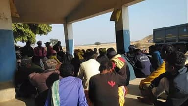 গোপীবল্লভপুর ১: মকর সংক্রান্তির পরে সুর্বণরেখা নদীতে অস্থিবিসর্জন ও দামোদর মেলা সফল করতে ছাতিনাশোলে বৈঠক করল ভারত জাকাত মাঝি পারগানা মহল