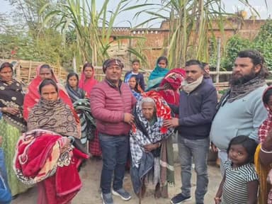 चानन: चानन प्रखंड के भलुई पंचायत में जरूरतमंदों के बीच कंबल का वितरण जारी