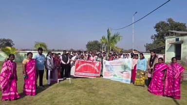 ନୂଆପଡା: ନୂଆପଡ଼ାରେ ଜିଲ୍ଲା ଆଇନ ସେବା ପ୍ରାଧିକରଣ ଅଧିକାର ମିତ୍ରଙ୍କ ଦକ୍ଷତା ବୃଦ୍ଧି ନିମନ୍ତେ କ୍ଷେତ୍ର ପରିଦର୍ଶନ