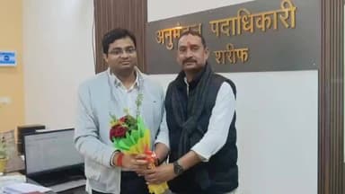 हरनौत: नगर पंचायत के वार्ड 12 के पार्षद प्रतिनिधि संतोष कुमार सिंह ने बिहार शरीफ के नए SDM का बुके देकर किया स्वागत