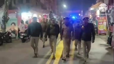 मैनपुरी: एसपी ने शहर में कानून एवं शांति व्यवस्था को सख्त रखते हुए पुलिस बल के साथ किया पैदल गश्त