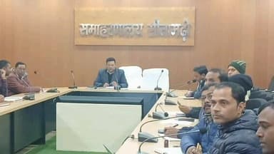 डुमरा: सीतामढ़ी में बाल श्रम उन्मूलन को लेकर टास्क फोर्स एवं बाल संरक्षण की समीक्षा बैठक आयोजित