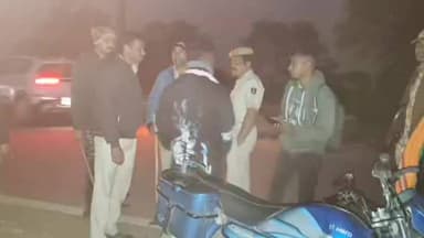 କଣ୍ଟାମାଳ: ସଡ଼କ ସୁରକ୍ଷା ପାଇଁ ଘଣ୍ଟାପଡା ବିଭିନ୍ନ ଛକରେ ପୋଲିସର ସଚେତନତା ଅଭିଯାନ