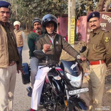 दावथ: दावथ में पुलिस ने यातायात नियमों का पालन करने वाले चालक को गुलाब दिया, जबकि उल्लंघन करने वाले पर लगाया जुर्माना