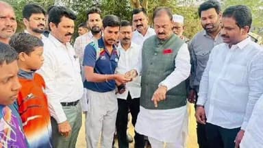 కామారెడ్డి: ఇందిరాగాంధీ స్టేడియాన్ని క్రీడల హబ్ గా మార్చేందుకు ప్రభుత్వం సిద్ధమైంది, రూ.8 కోట్లతో స్టేడియం అభివృద్ధి : షబ్బీర్ అలీ