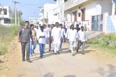 నిర్మల్: జిల్లా కేంద్రంలోని పలు వార్డుల్లో విస్తృతంగా పర్యటించి సమస్యలు తెలుసుకున్న బీజేఎల్పీ నేత, ఎమ్మెల్యే మహేశ్వర్ రెడ్డి