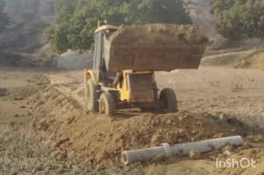 पड़वा: पंडवा के टुनटुनिया शिव धाम के प्रांगण में बुधवार को मेला लगा