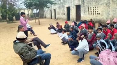 इगलास: इगलास के गांव तोछीगढ़ में देश के प्रथम अंतरिक्ष यात्री राकेश शर्मा की जयंती मनाई गई