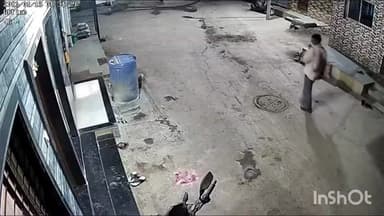 फुलंब्री: फुलंब्री तालुक्यातील गणोरी येथे सोमवारी मध्यरात्री घरफोडी