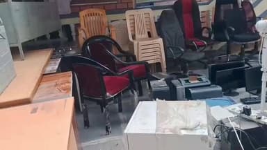 ಸಿಂಧನೂರು: ಸಿಂಧನೂರು ಸಮಾಜ ಕಲ್ಯಾಣ ಇಲಾಖೆ ಕಛೇರಿಯ ಸ್ಥಿರಾಸ್ಥ ಸಾಮಾಗ್ರಿಗಳ ಜಪ್ತಿ