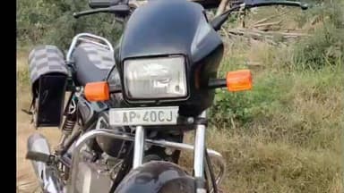 రాయదుర్గం: బొమ్మక్కపల్లి గ్రామంలో ఇంటిముందు పార్కింగ్ చేసిన బైక్ (AP 40CJ 3882) చోరీ