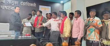 भामरागड: भटपार येथे पोहचण्याकरीता पक्का रस्ता करीत गावाला विकासाच्या प्रवाहात आणा,भाकपाचे भामरागड तहसीलदाराना निवेदन