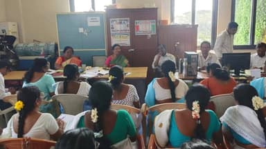 ధర్మారం: జిల్లా వైద్య అధికారులతో నెలవారి సమీక్ష సమావేశం నిర్వహించిన జిల్లా వైద్యాధికారి డాక్టర్ ప్రమోద్ కుమార్