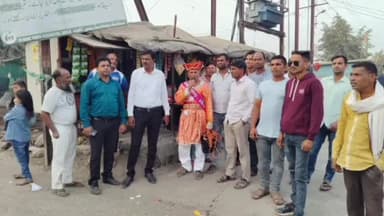 अकोला: अकोला मनपाची वासुदेव वेशातील अनोखी मतदान जनजागृती