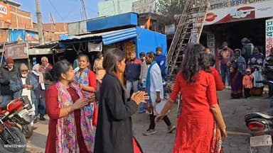 शराब और सड़क दुर्घटनाओं के खिलाफ नुक्कड़ नाटक से किया गया लोगों को जागरूक
#शराब_मुक्ति
#सड़क_सुरक्षा
#नुक्कड़_नाटक
#जन_...