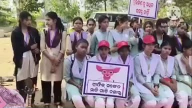 ଜୁନାଗଡ: ଗୋଲାମୁଣ୍ଡା ସର୍ବମଙ୍ଗଳା କଲେଜ ପରିସରରେ ସଡ଼କ ସୁରକ୍ଷା ସଚେତନତା କାର୍ଯ୍ୟକ୍ରମ