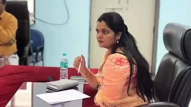 पुसद: नगर परिषद येथे नगराध्यक्षा मोहिनी नाईक यांनी घेतली सर्व शासकीय विभाग आणि न. प. ची आढावा बैठक