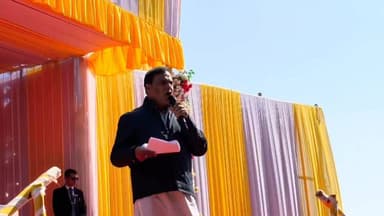 💢কাটিগড়া সমষ্টির রাজপুরে আয়োজিত মহিলা উদ্যমিতা চেক বিতরণ অনুষ্ঠানে বক্তব্য প্রদান করছেন আসামের মুখ্যমন্ত্রী হিমন্ত বিশ...