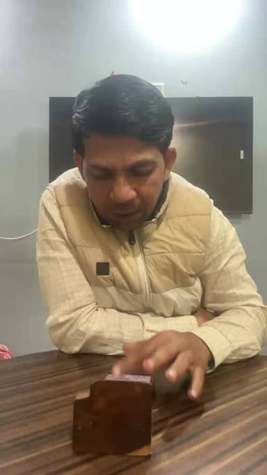 मनरेगा में बदलाव: सुधार या गरीबों के साथ धोखा?
रात्रि चौपाल मे किरोड़ी लाल मीना..